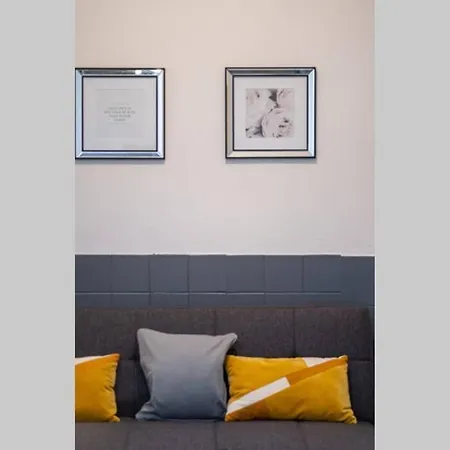 아파트 Beau Deux Pieces Avec Grande Terrasse *